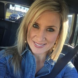 Meet your Posher, Kelly